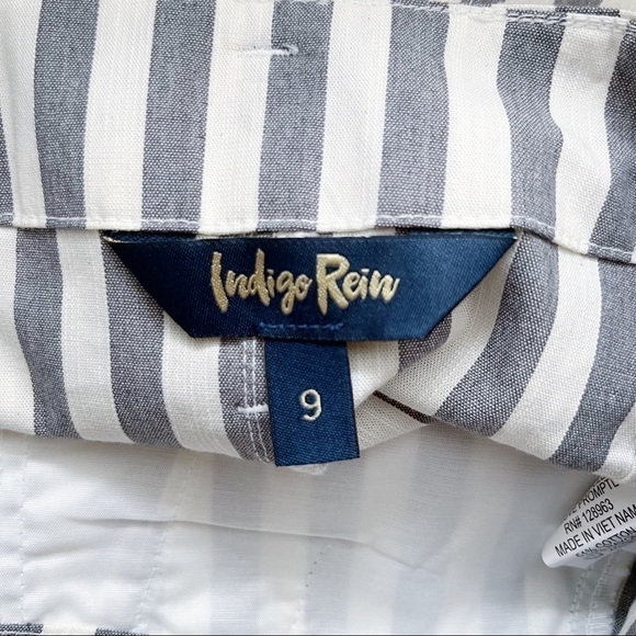 NWT Indigo Rein • Mid Rise Grey Stripes Belted‎ Mini Skirt with Pockets, Size 9 - Picture 2 of 11